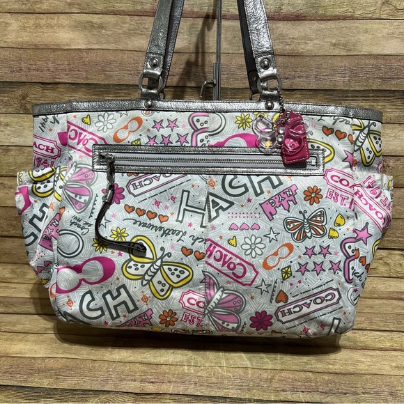 Coach Bandana Graffiti Baby Bag - Picture 3 of 10